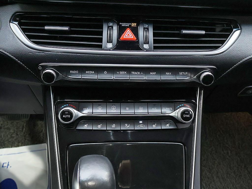 HYUNDAI Grandeur 2017 Negro - Importación desde Corea - HF Imports Iquique - Foto 9