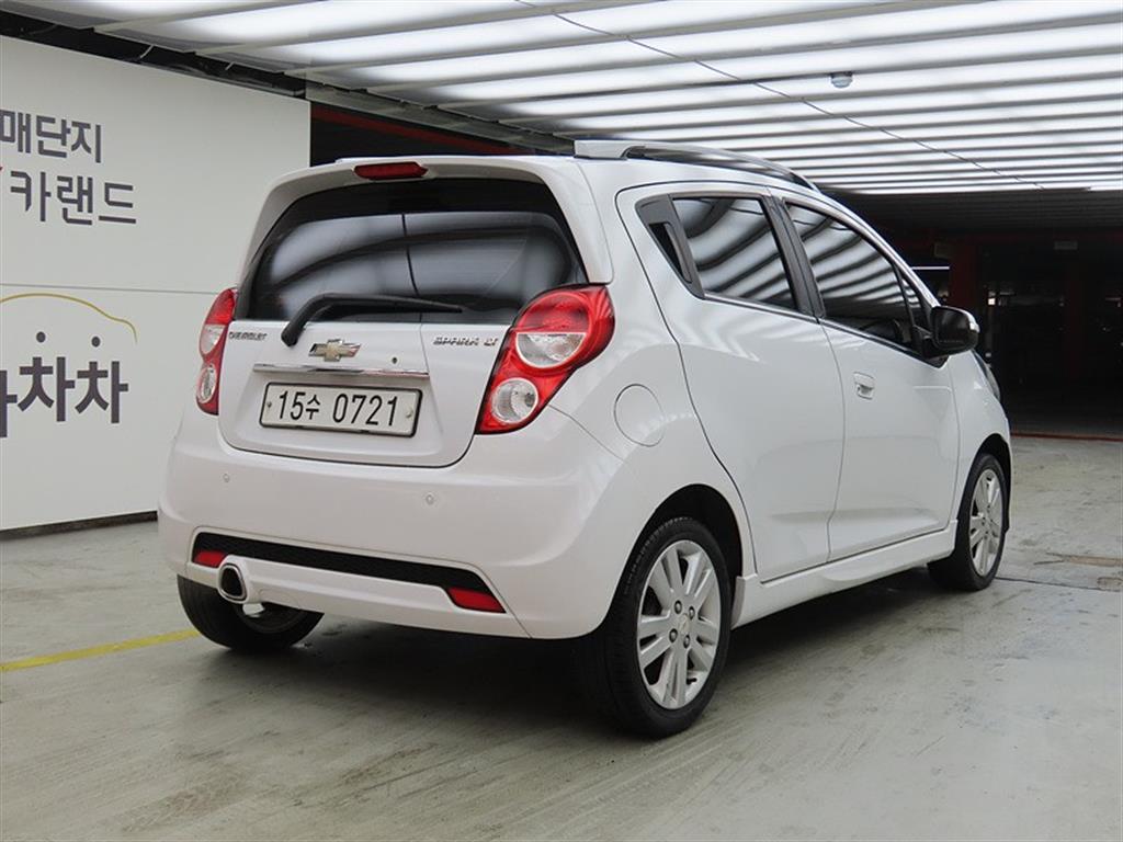Chevrolet Spark - Vista 4