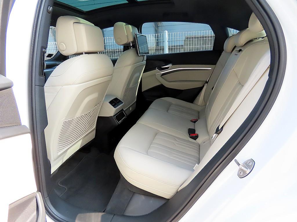 Audi e-Tron - Vista 6