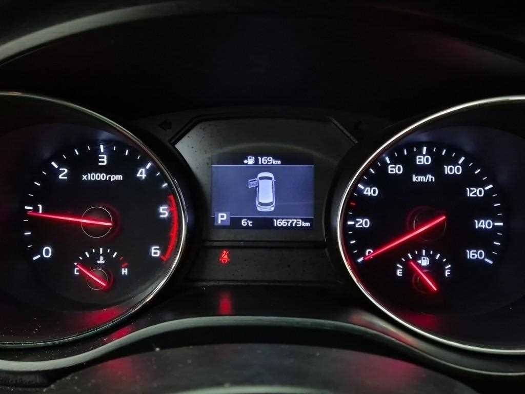 KIA Carnival - Vista 6