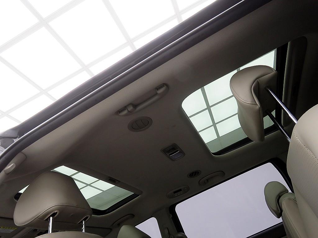 KIA Carnival - Vista 10