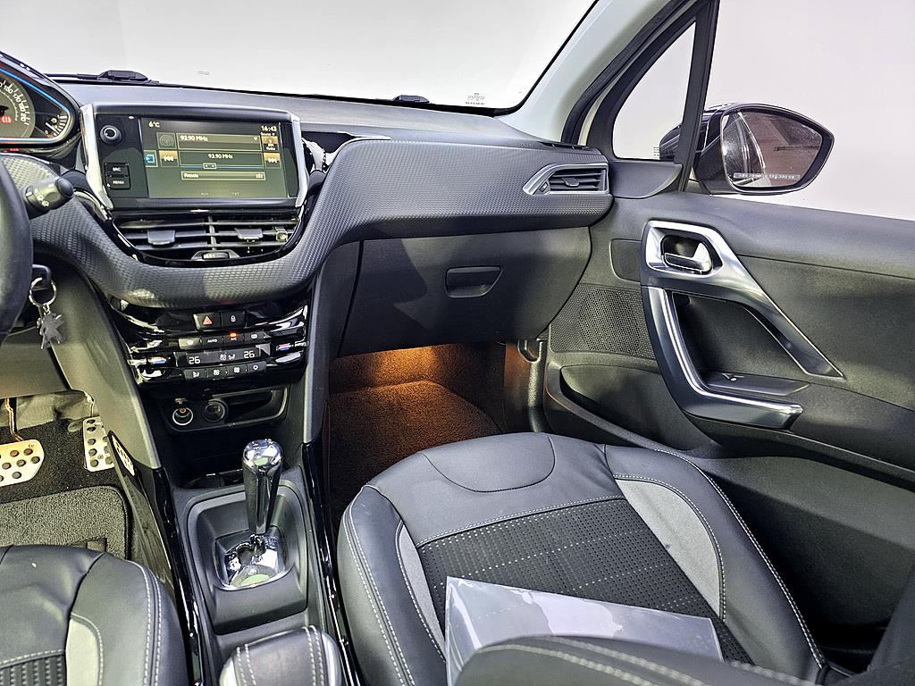 Peugeot 2008 - Vista 10