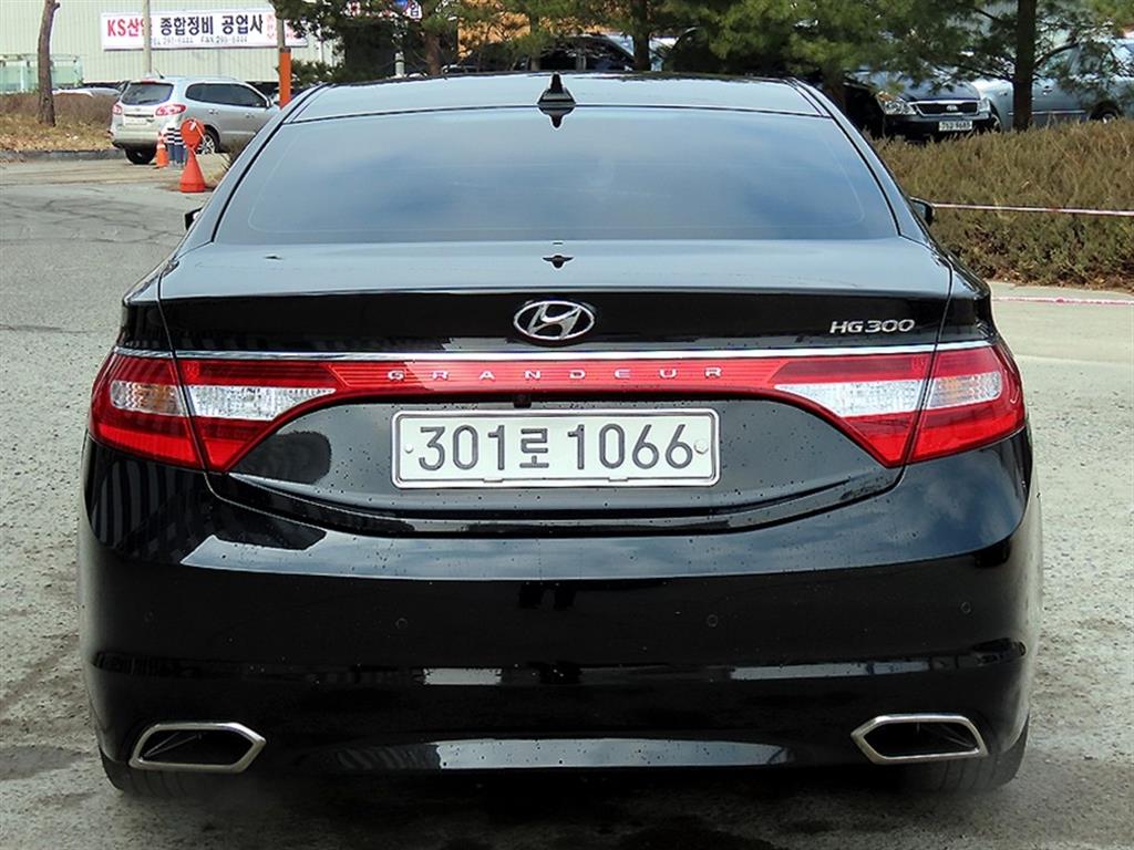 HYUNDAI Grandeur - Vista 4