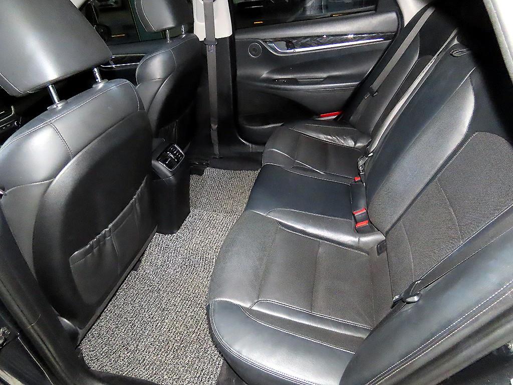 HYUNDAI Grandeur - Vista 7