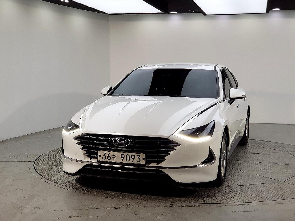 HYUNDAI Sonata - Vista 2