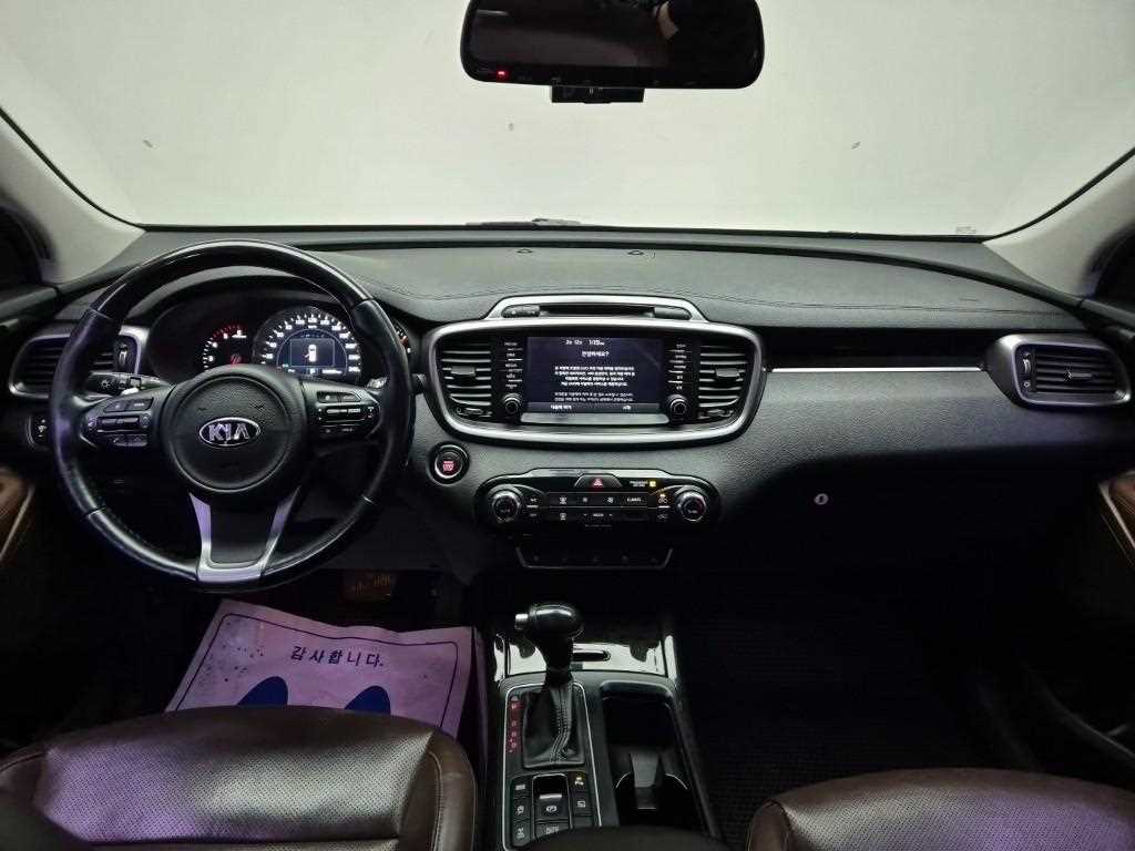 KIA Sorento - Vista 7