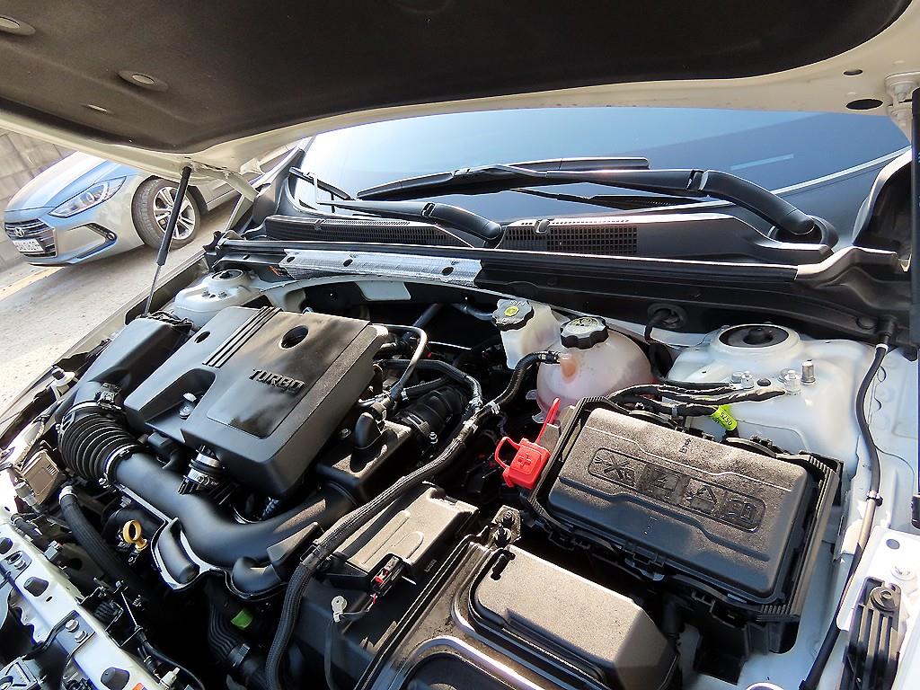 Chevrolet Malibu 2020 Blanco - Importación desde Corea - HF Imports Iquique - Foto 18