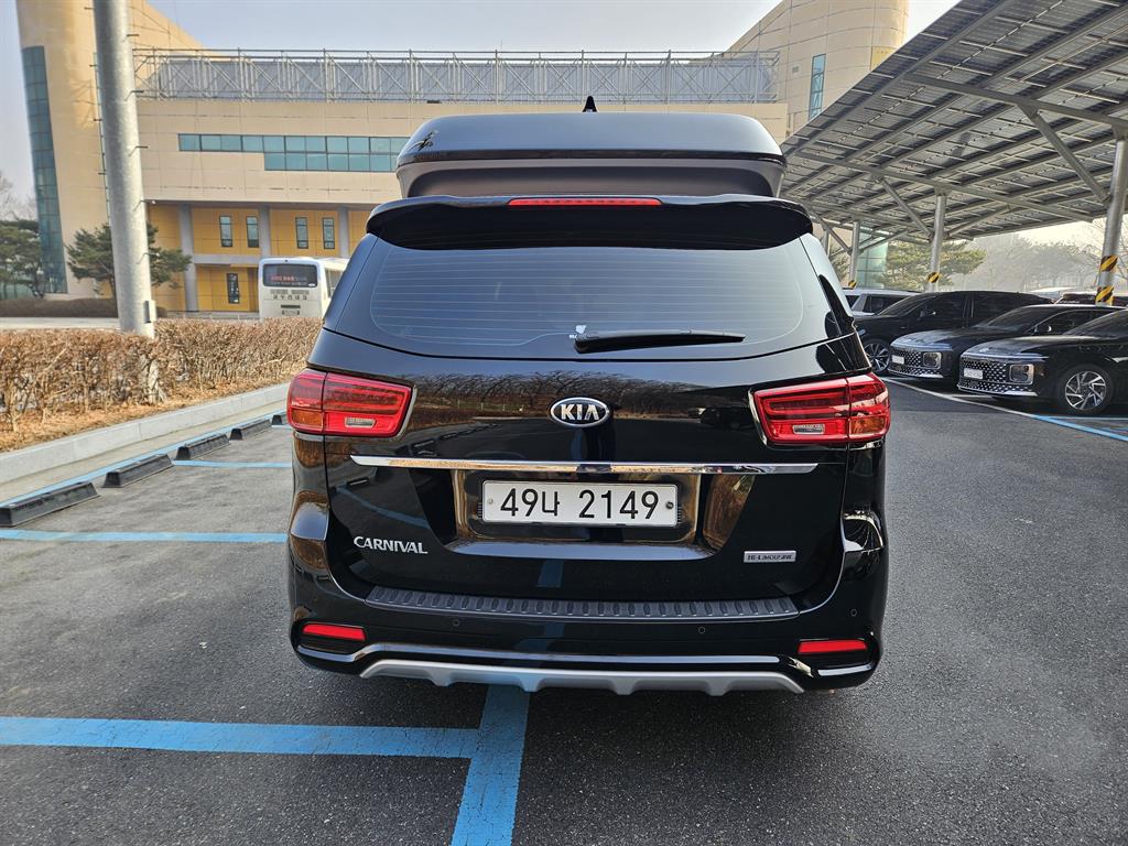 KIA Carnival - Vista 4
