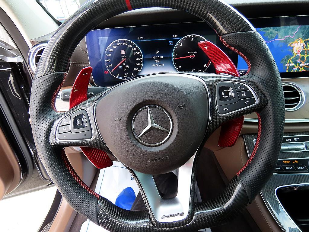 Mercedes Benz E class - Vista 8