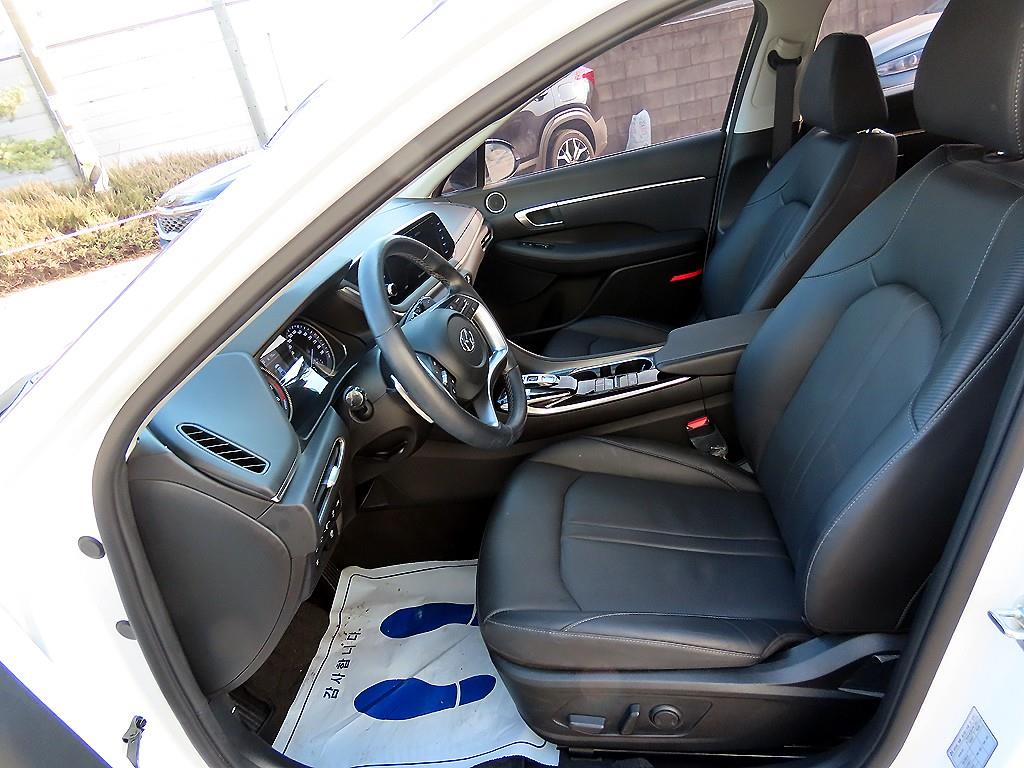 HYUNDAI Sonata - Vista 6