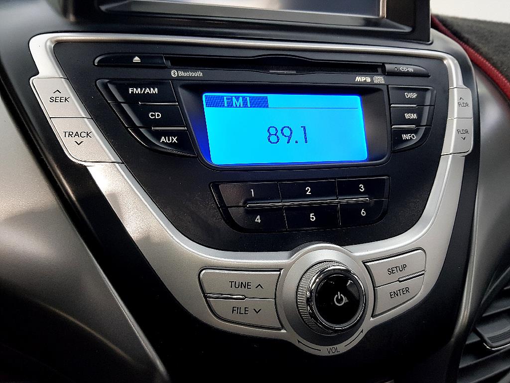 HYUNDAI Avante 2012 Blanco - Importación desde Corea - HF Imports Iquique - Foto 13