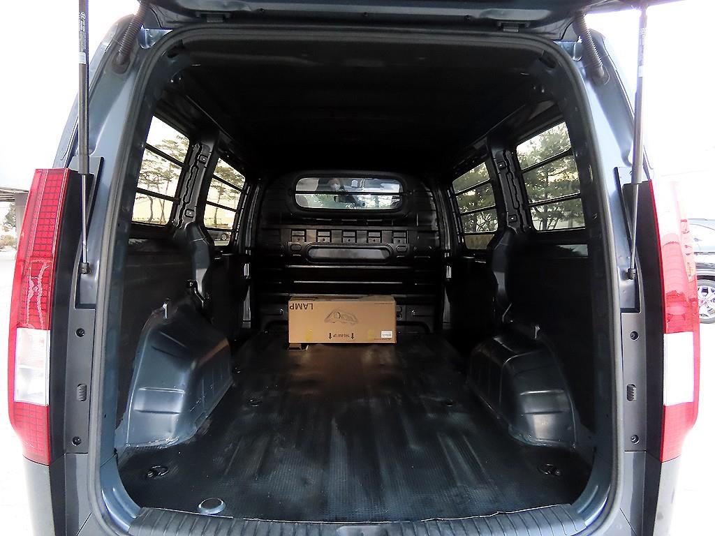 HYUNDAI Staria 2023 Gris - Importación desde Corea - HF Imports Iquique - Foto 15