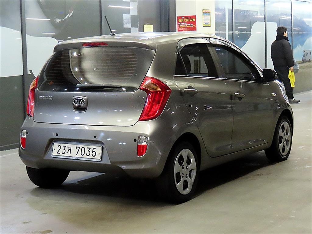 KIA Morning - Vista 4