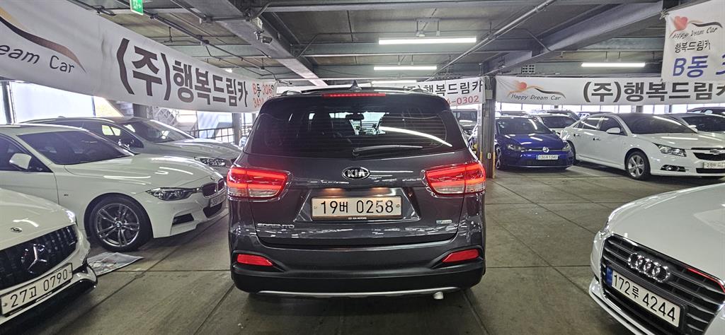 KIA Sorento - Vista 4