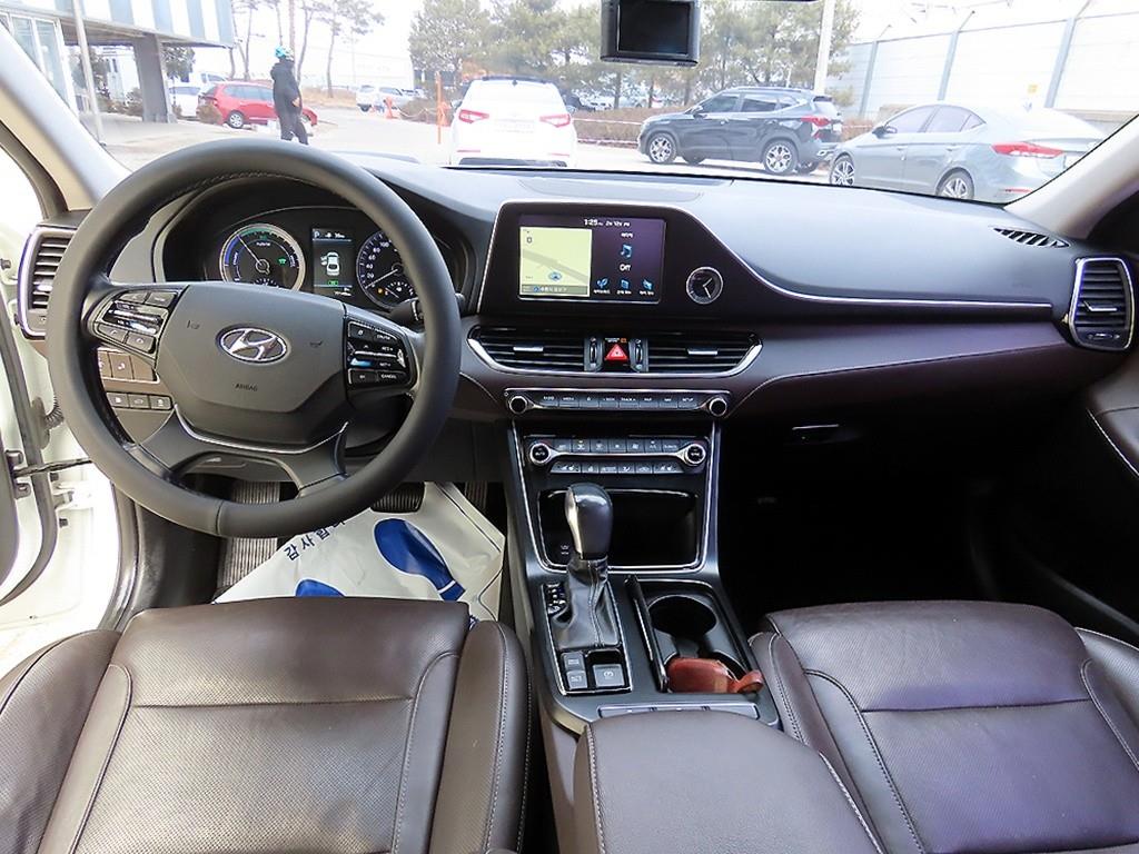 HYUNDAI Grandeur - Vista 7