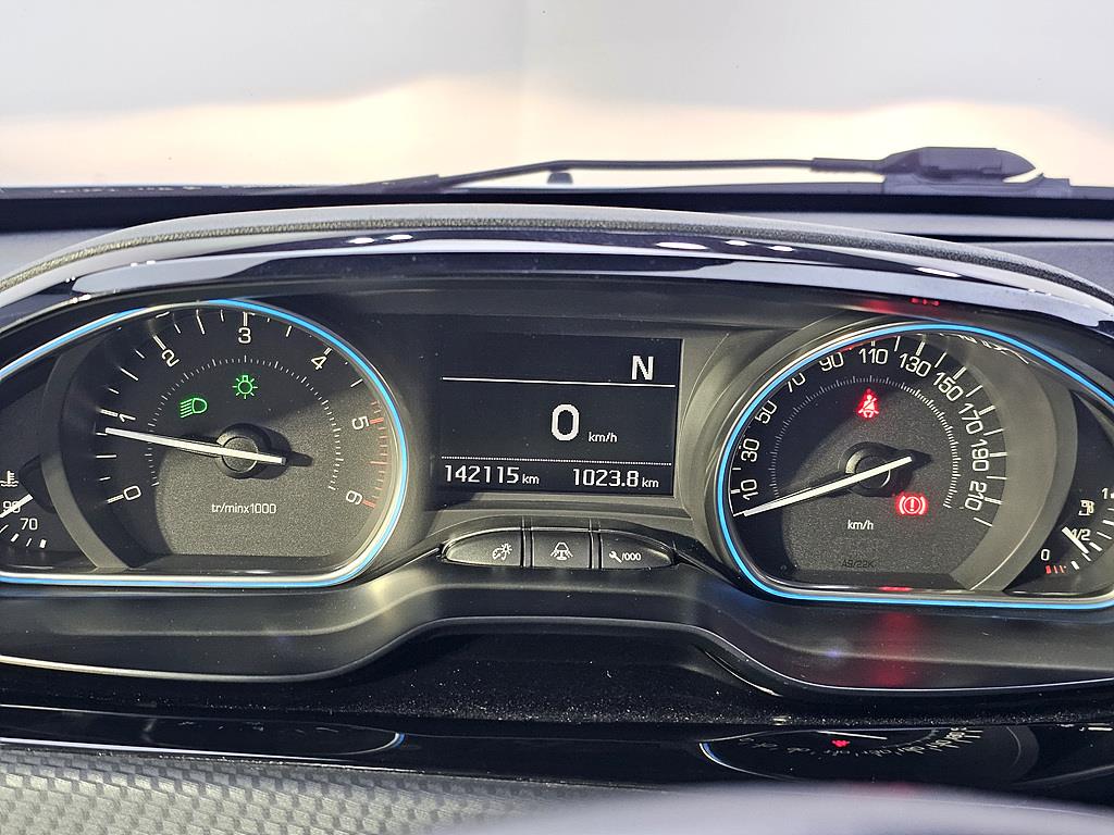 Peugeot 2008 - Vista 7