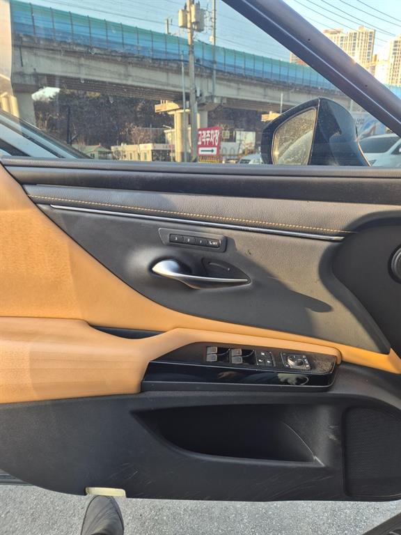 Lexus ES 2022 Gold color - Importación desde Corea - HF Imports Iquique - Foto 13