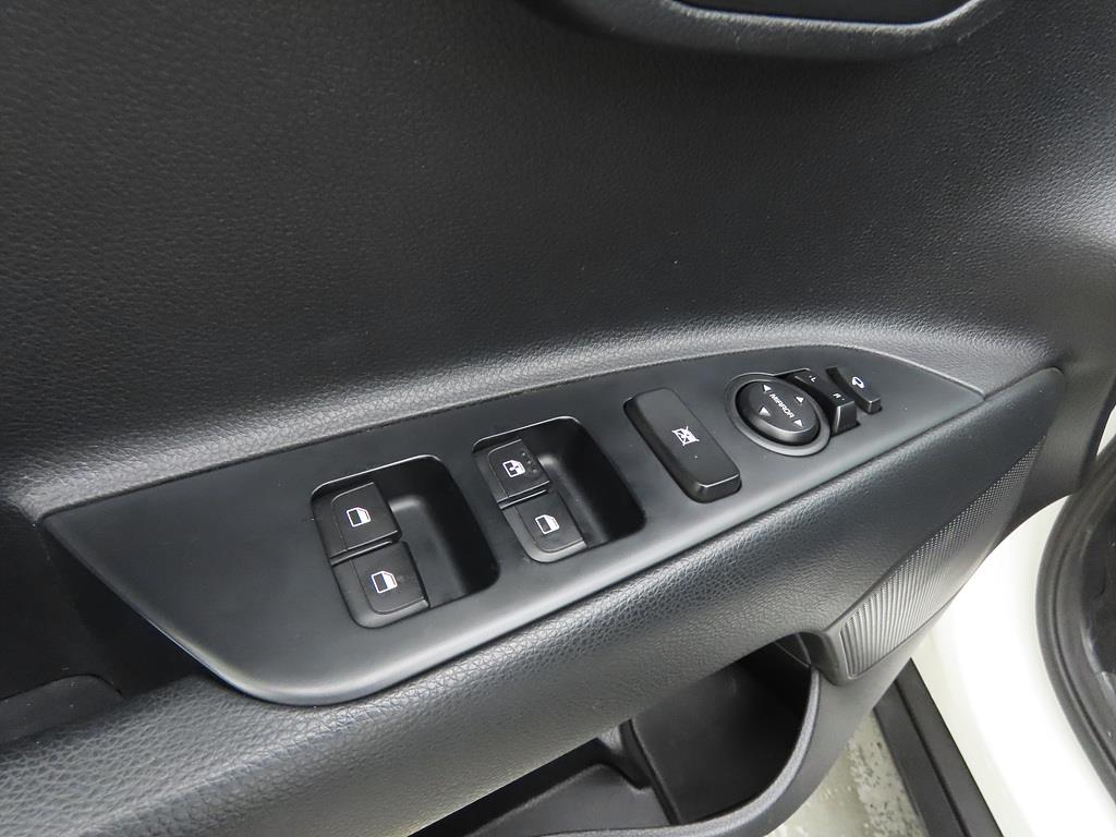 KIA Stonic - Vista 12