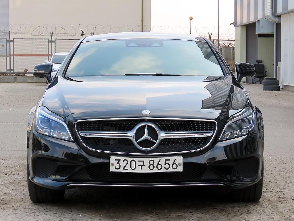 Mercedes Benz CLS Class 2016 Negro - Importación desde Corea - HF Imports Iquique - Foto 1