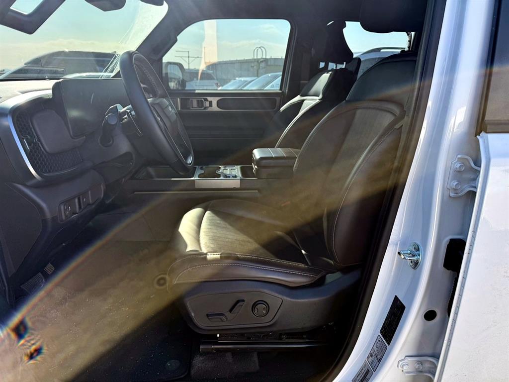 KIA Tasman - Vista 7