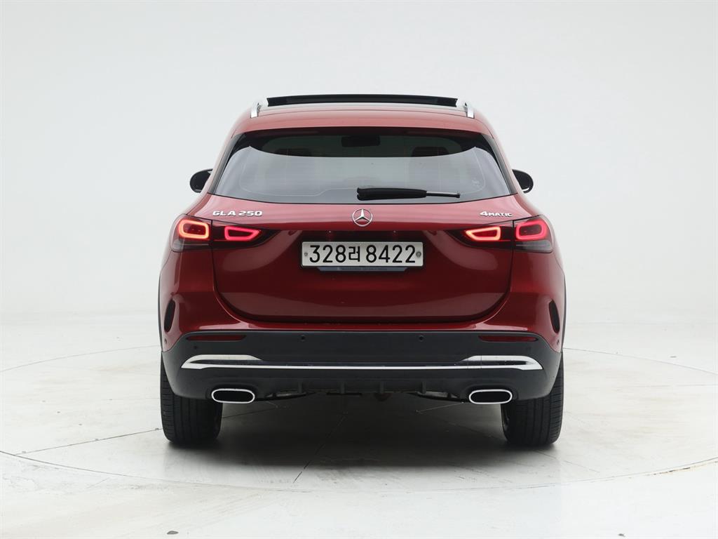 Mercedes Benz GLA Class - Vista 9