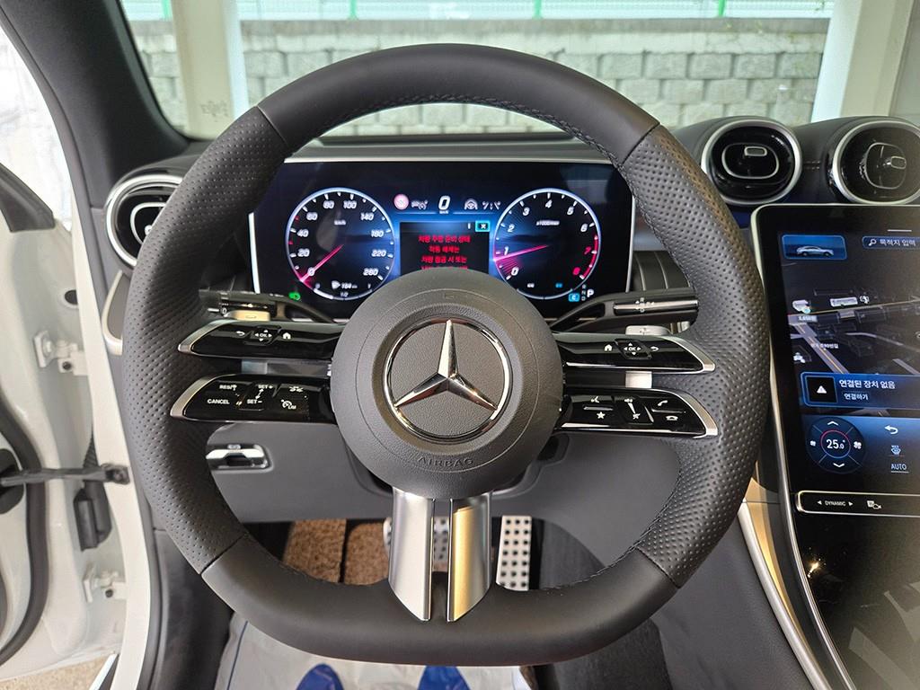 Mercedes Benz GLC Class - Vista 7