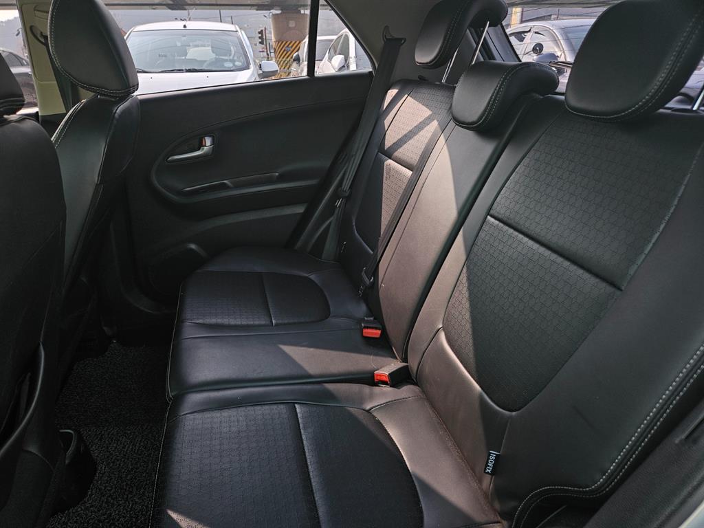 KIA Morning - Vista 11