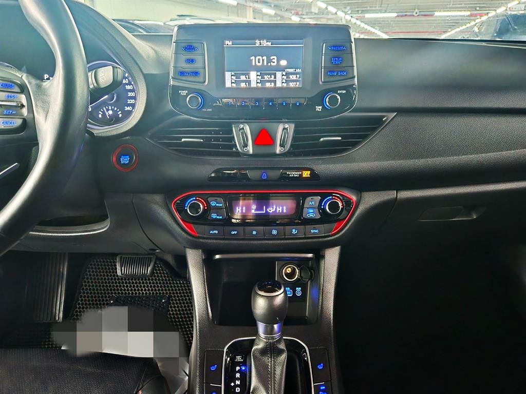 HYUNDAI i30 2018 Gris - Importación desde Corea - HF Imports Iquique - Foto 15