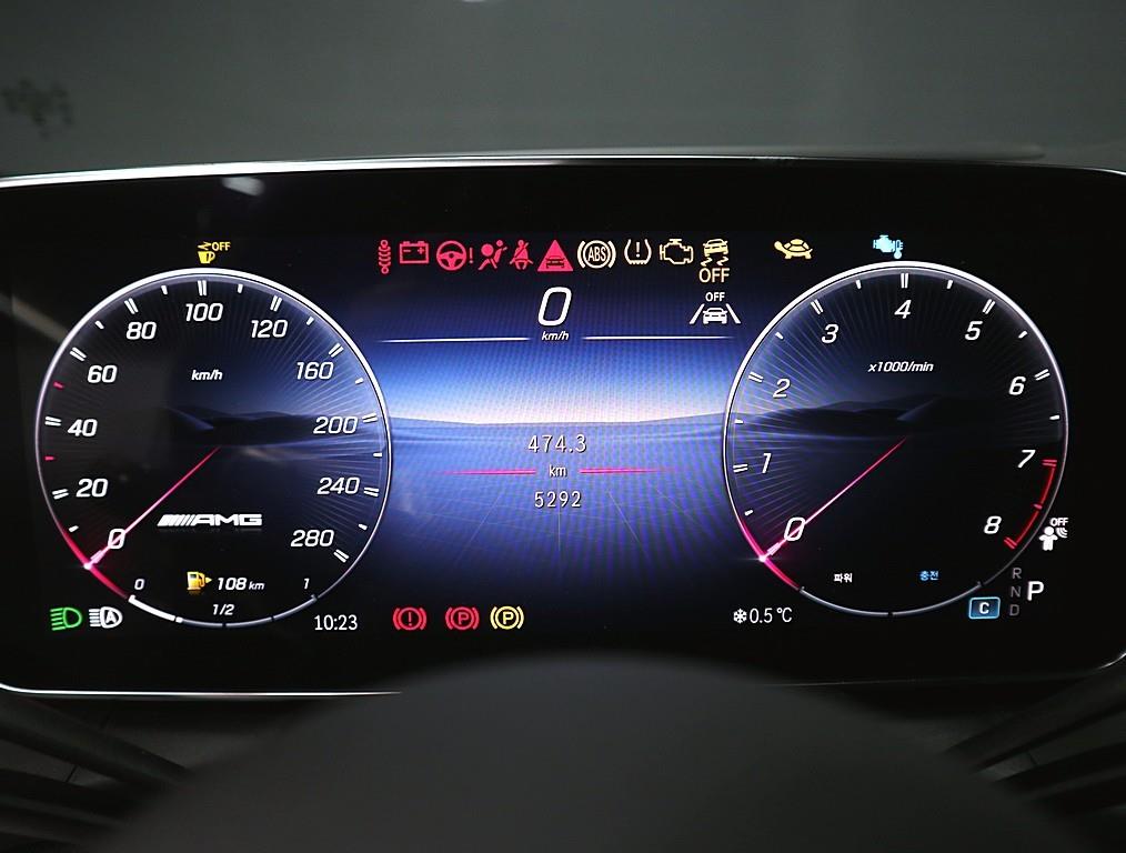 Mercedes Benz GLC Class - Vista 6