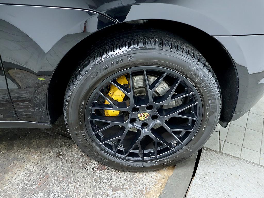 Porsche Macan 2017 Negro - Importación desde Corea - HF Imports Iquique - Foto 8