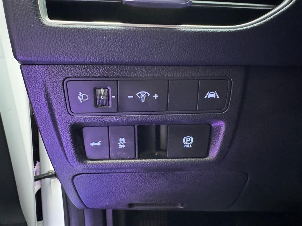 HYUNDAI Sonata - Vista 10