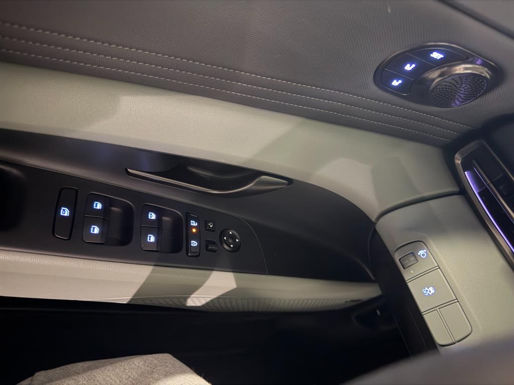 HYUNDAI Avante - Vista 9