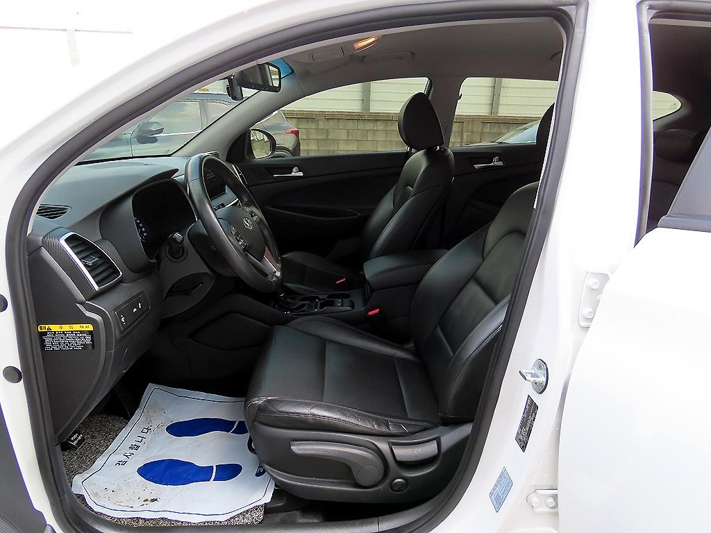 HYUNDAI Tucson - Vista 5