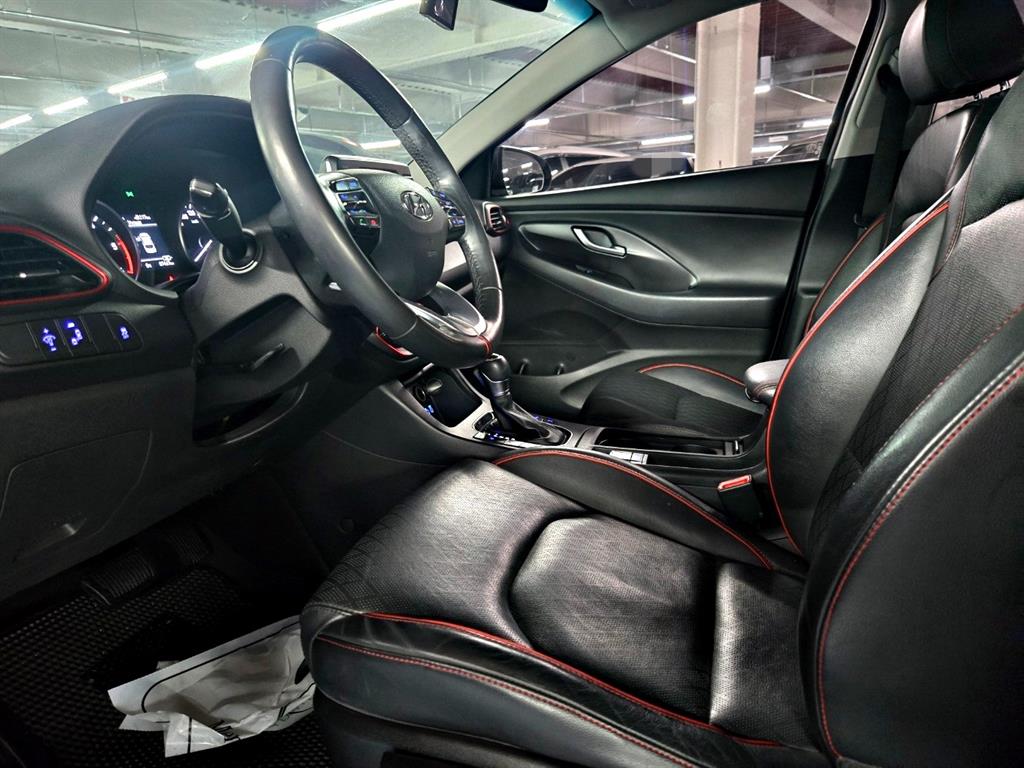 HYUNDAI i30 - Vista 12