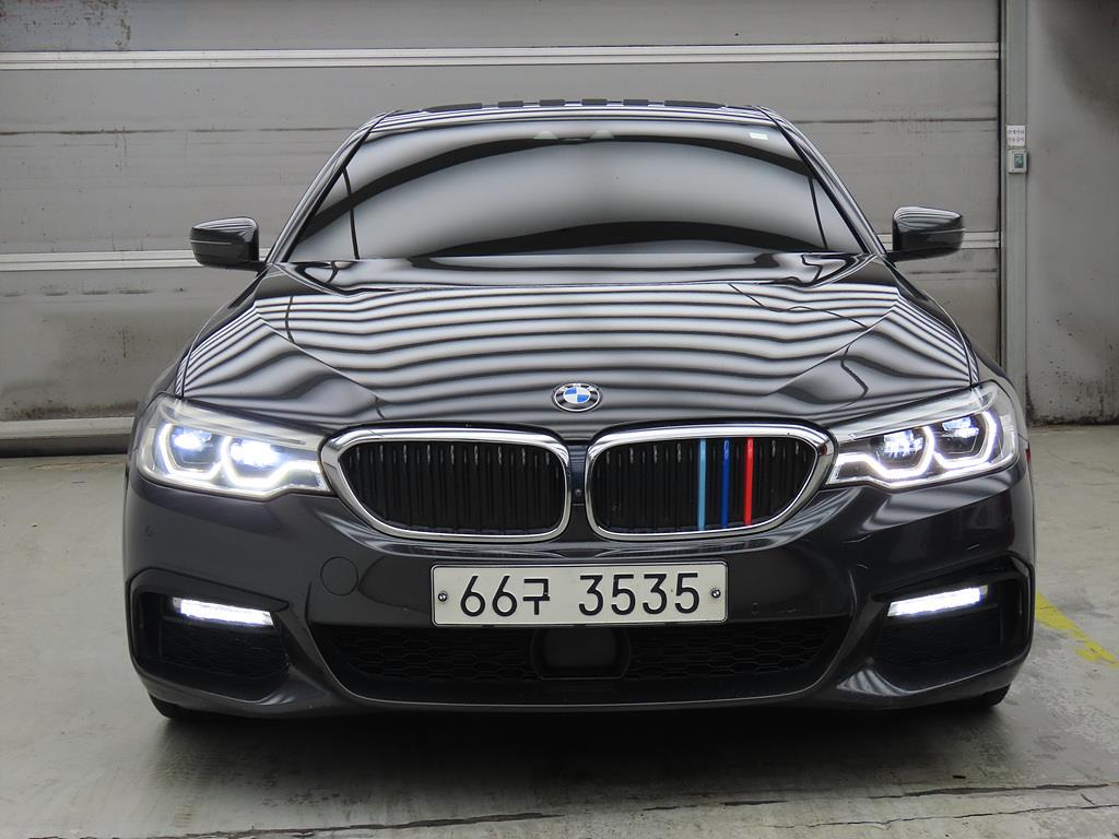 BMW 5 Series - Vista 2