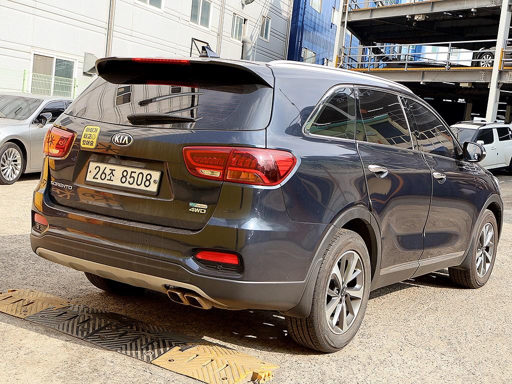 KIA Sorento - Vista 7