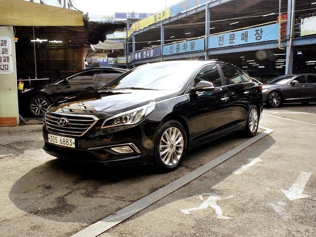 HYUNDAI Sonata - Vista 3
