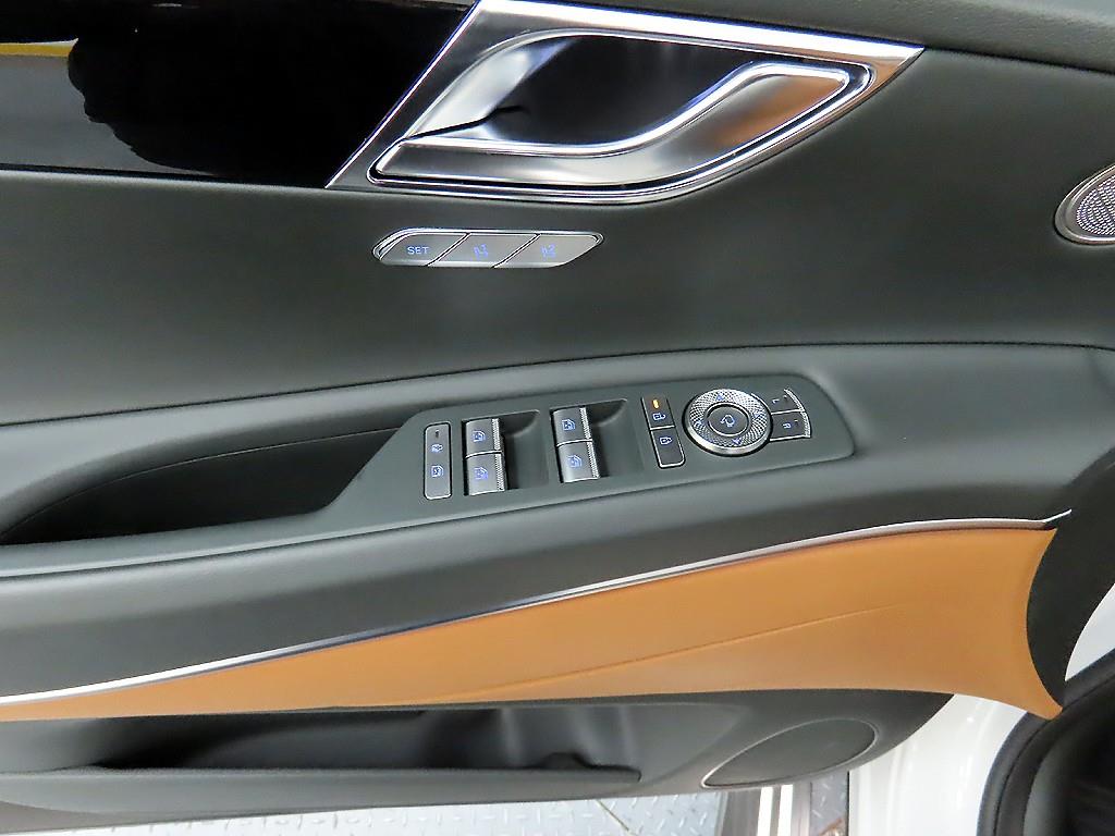 Genesis GV80 - Vista 11