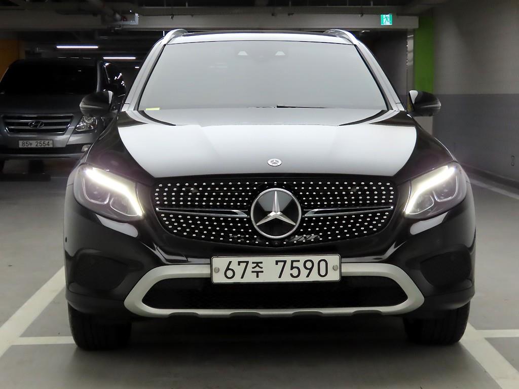 Mercedes Benz GLC Class 2019 Negro - Importación desde Corea - HF Imports Iquique - Foto 1