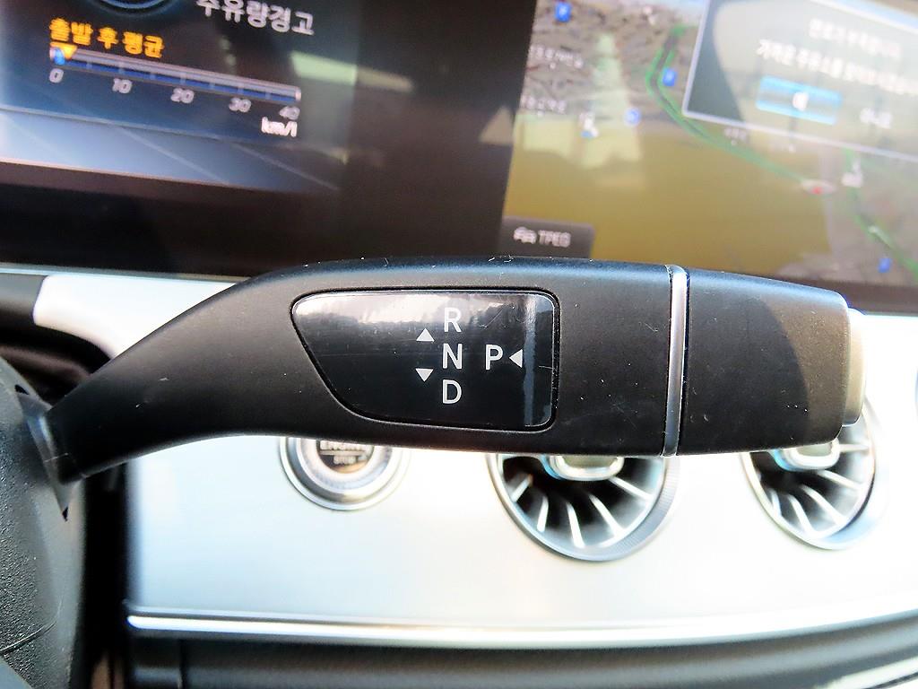 Mercedes Benz CLS Class - Vista 11