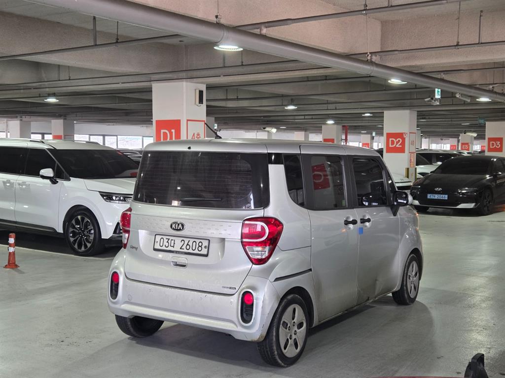 KIA Ray - Vista 5