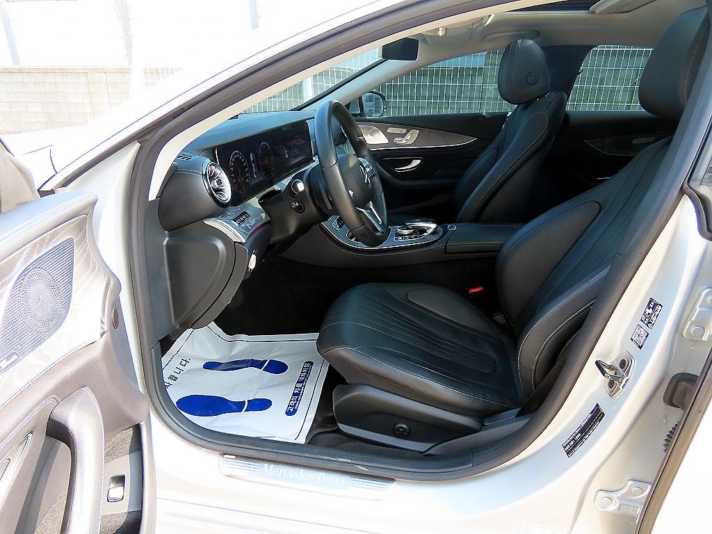 Mercedes Benz CLS Class - Vista 5