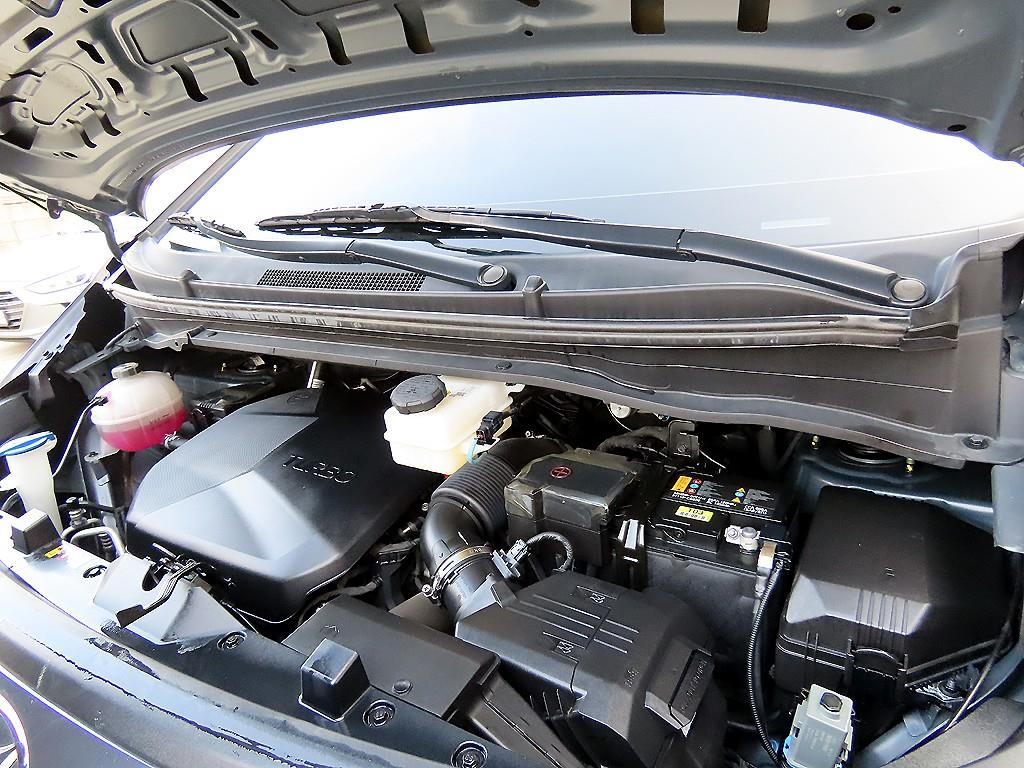 HYUNDAI Staria 2023 Gris - Importación desde Corea - HF Imports Iquique - Foto 16