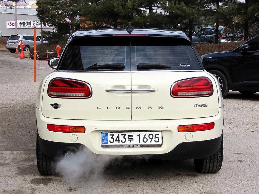 Mini Clubman - Vista 4