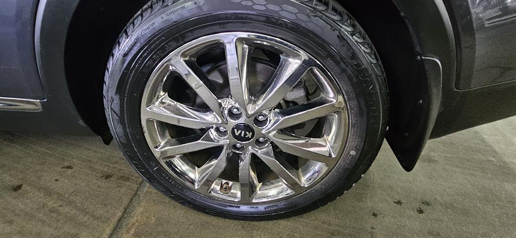 KIA Sorento - Vista 8