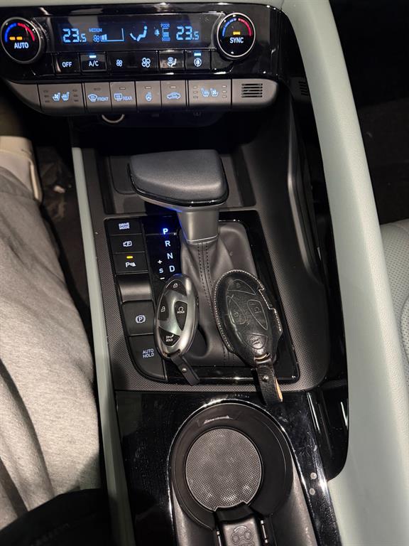 HYUNDAI Avante - Vista 8