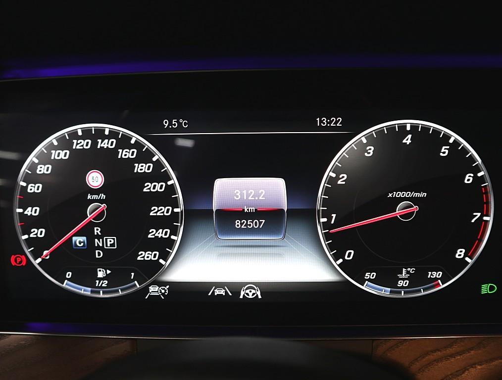 Mercedes Benz E class - Vista 7