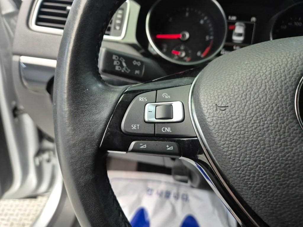 Volkswagen Jetta 2015 Plateado - Importación desde Corea - HF Imports Iquique - Foto 15