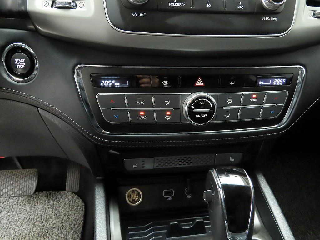 Ssangyong Rexton - Vista 10