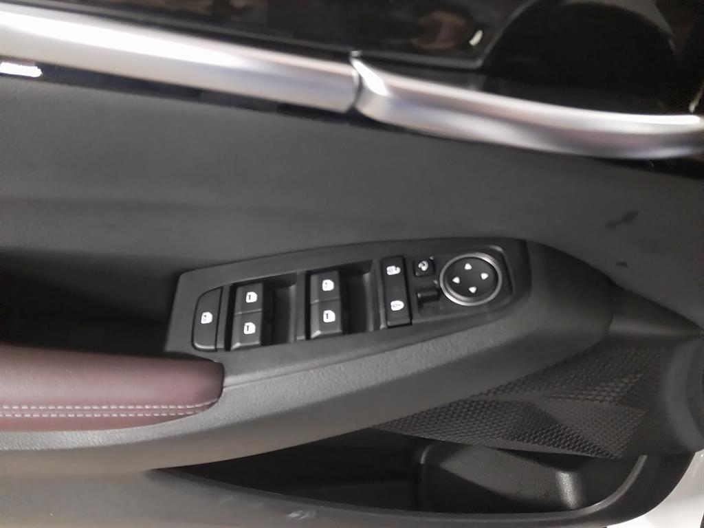 KIA Seltos - Vista 10